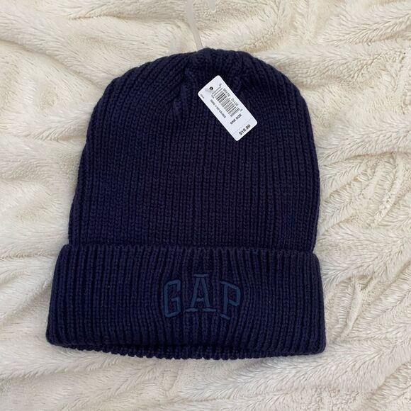 NWT Gap beanie - Picture 1 of 3